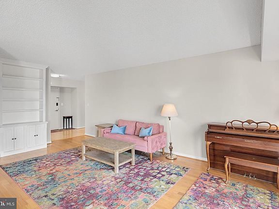 5th image of 3800 Powell Ln APT 1211