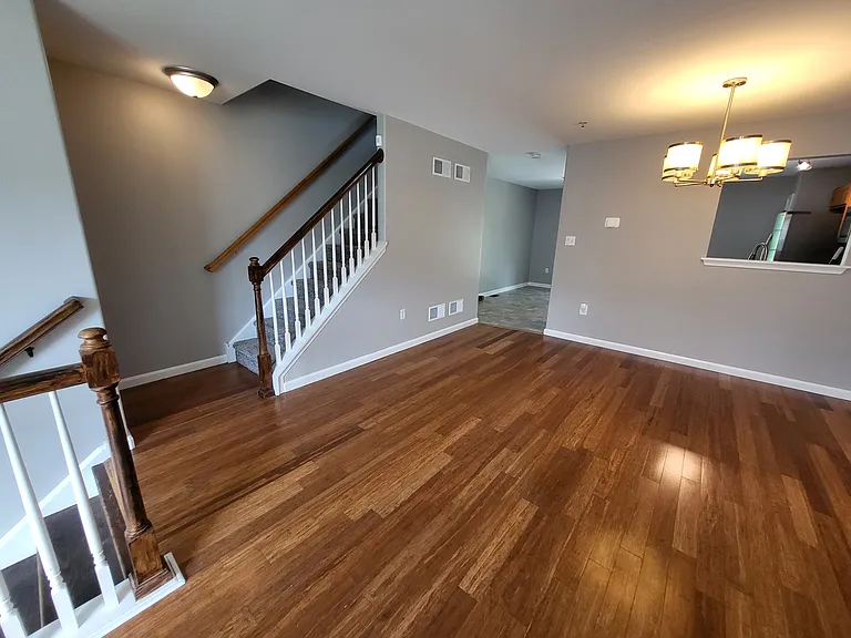 114 Vince Dr — Photo 5