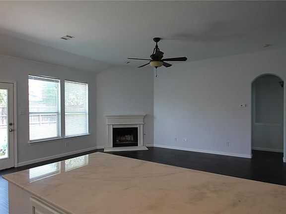 5th image of 2209 Lanshire Dr