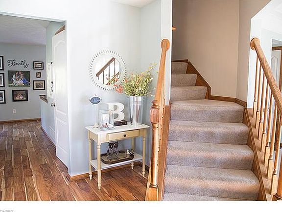 3rd image of 5305 Yosemite Dr