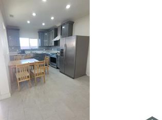 2565 W Rome Ave #B, Anaheim, CA 92804