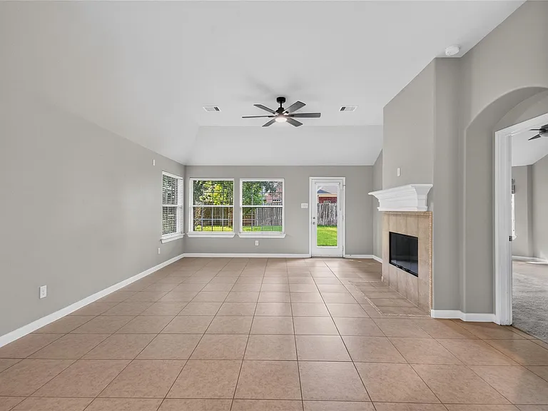18154 Williams Elm Dr — Photo 11