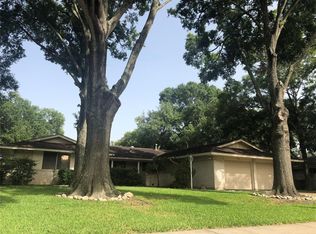 1922 Fairwind Rd, Houston, TX 77062