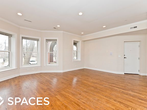 4th image of 2555 W Logan Blvd #1W
