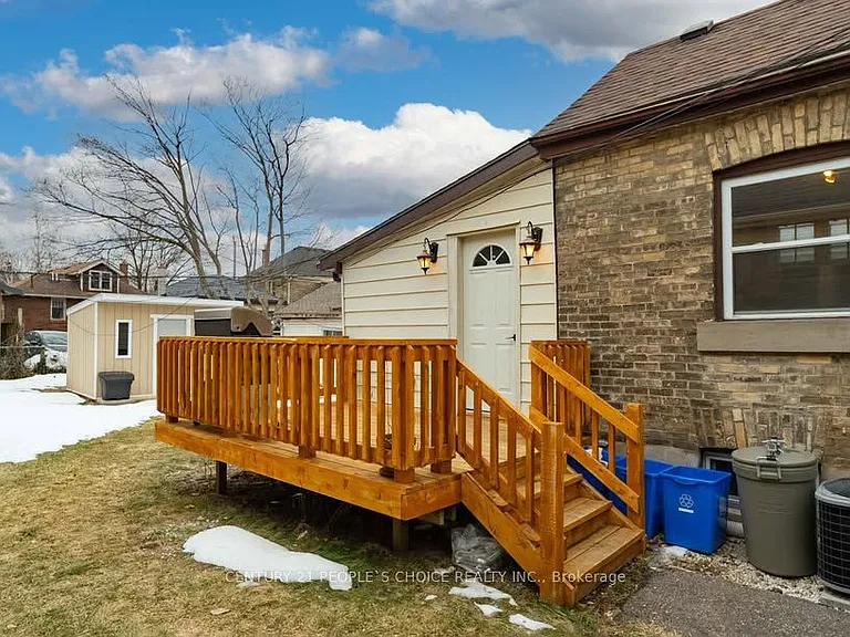28 Mount Pleasant Ave — Photo 4