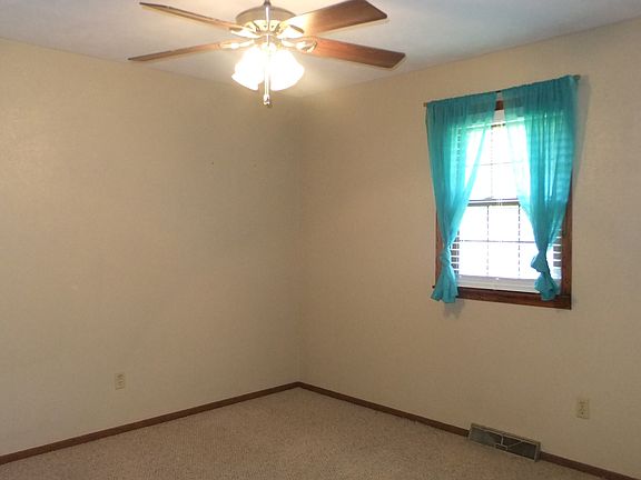 5th image of 20158 Richard Ave