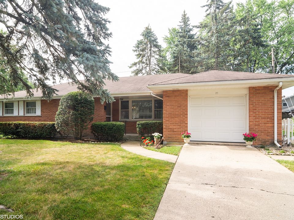 1st image of 21 E Heron Dr