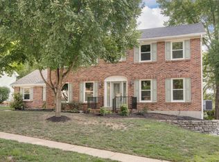 636 Dougherty Oaks Ct, Ballwin, MO 63021