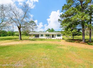 247 Cherokee Trl, Tallassee, AL 36078