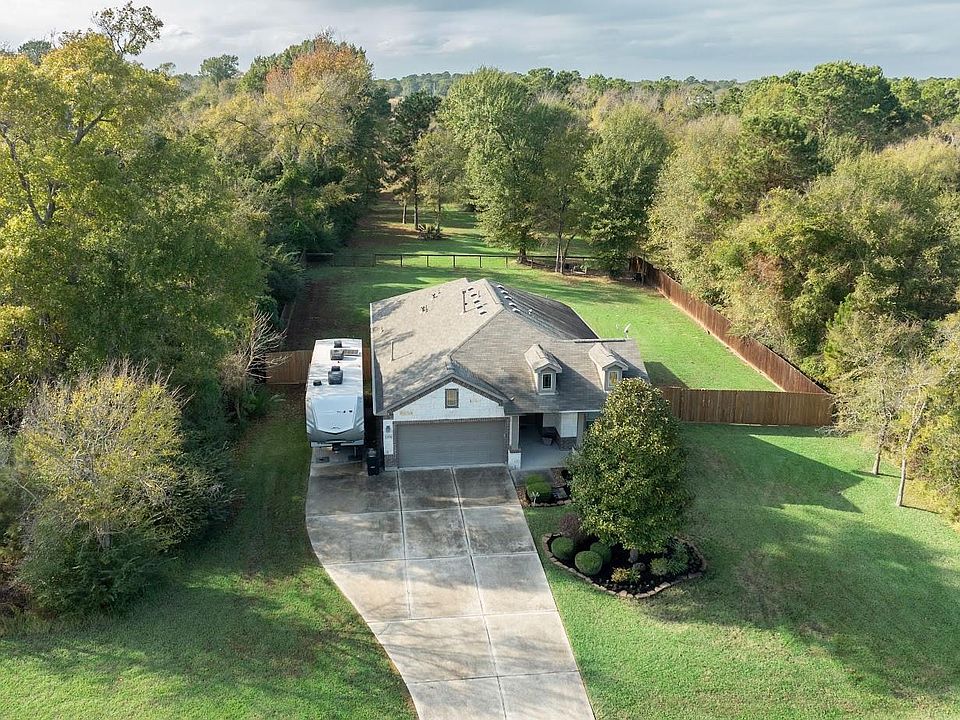 1st image of 13874 Oak Manor Dr