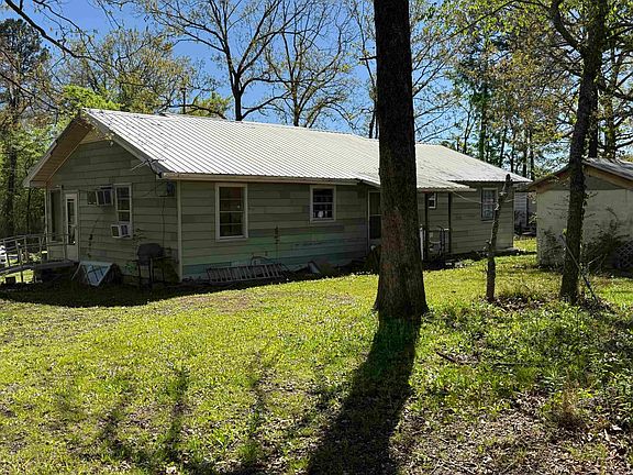 3rd image of 19812 Lawson Rd