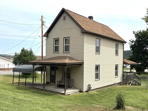 1303 1st Ave, Koppel, PA 16136