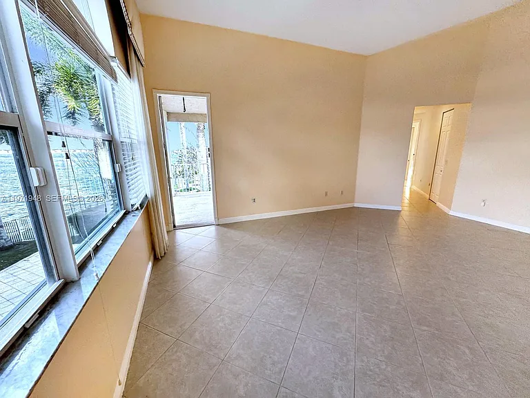5028 SW 170th Ave — Photo 36