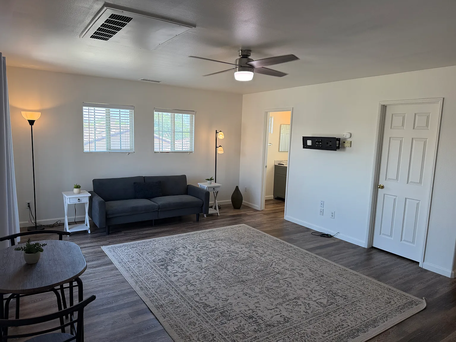 26722 Avenida Quintana — Photo 2