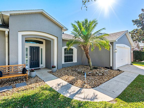 5th image of 1702 Laramie Cir
