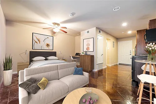 301 W 38th St #109 Photo 1