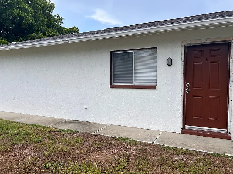 1517-21 SW Santa Barbara Pl — Photo 11