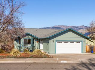 1271 Munson Dr, Ashland, OR 97520