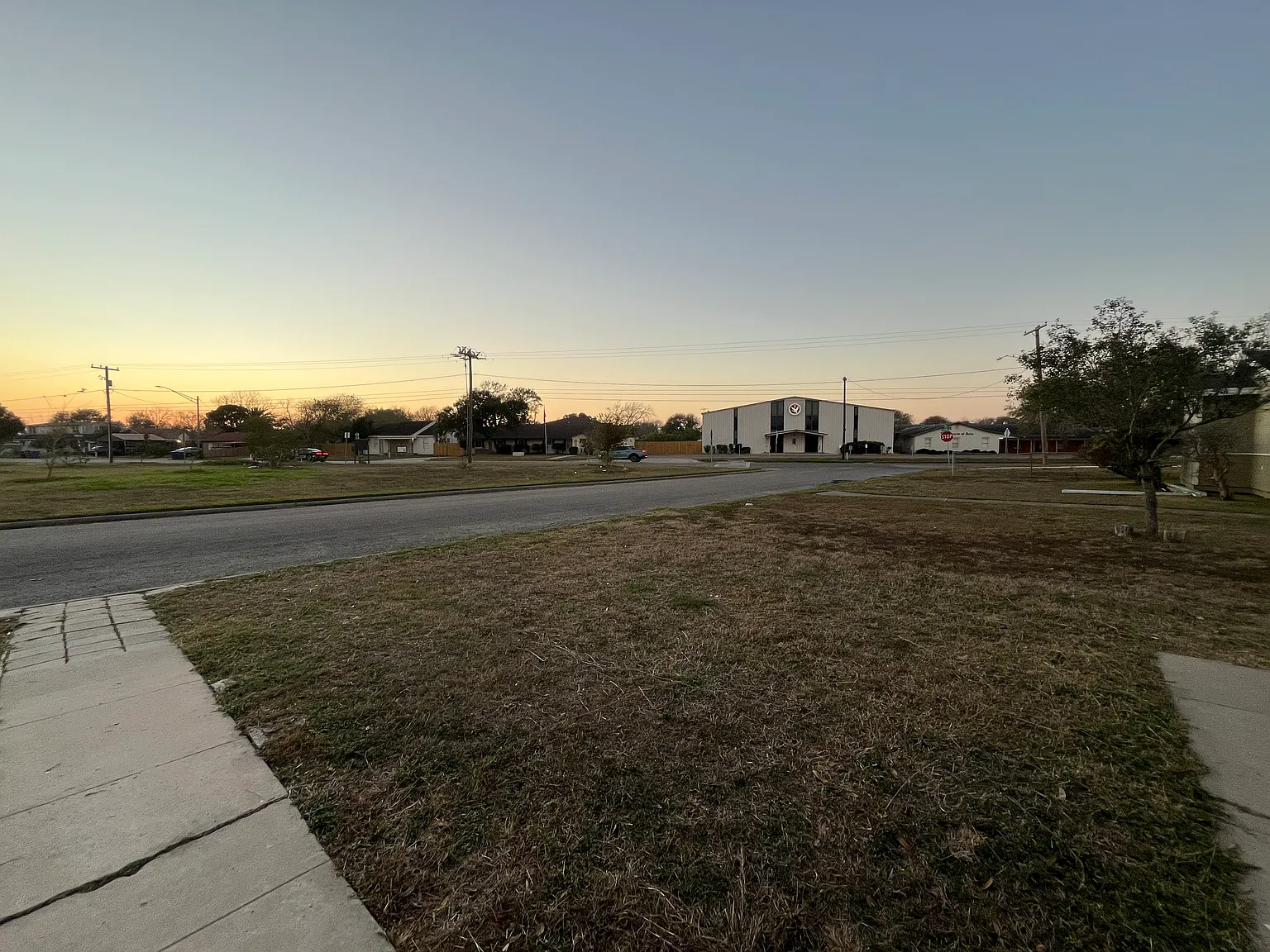 2 bed, 800 sqft, $1,350 — Photo 2