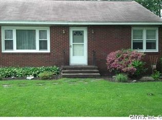 109 Camillus Dr, Camillus, NY 13031