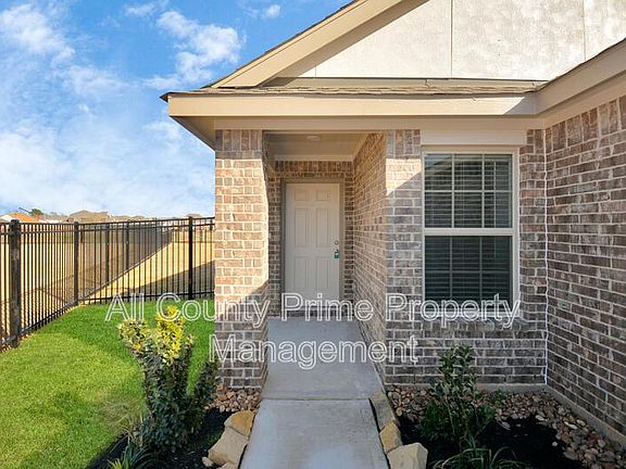 3rd image of 32511 Orchard Haze Dr