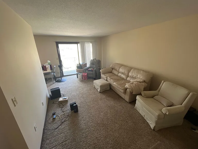 1725 Kenwood Ave — Photo 14