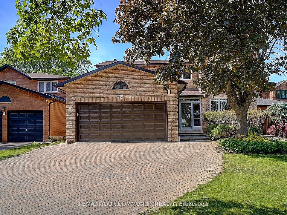 1 Evergreen Cres