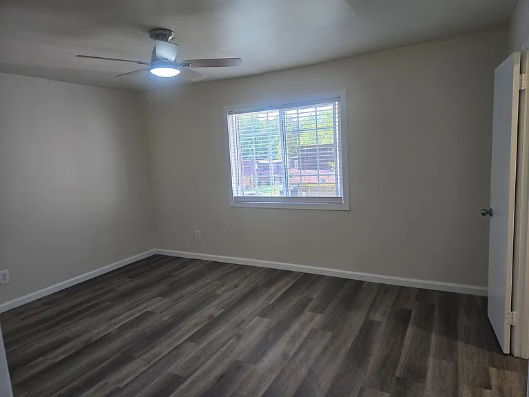 233 Peyton Pl SW — Photo 12