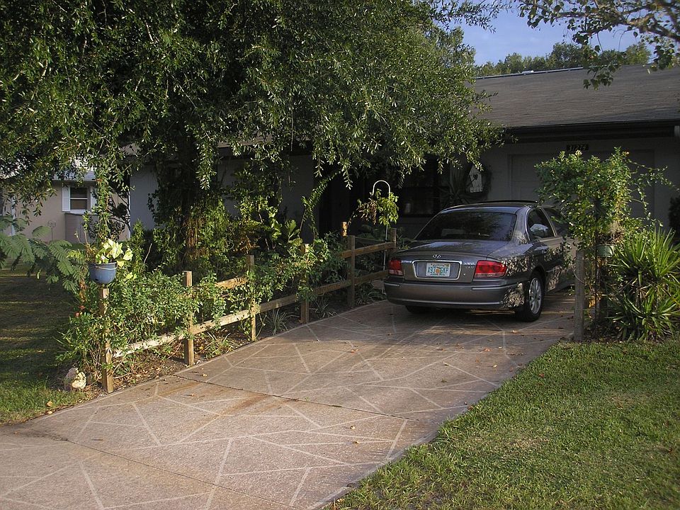 2nd image of 31274 Lancewood Dr