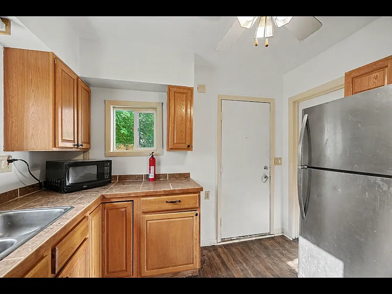 132 Reed St #1 — Photo 7