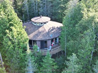 8 Carter Rd, Northern Bruce Peninsula, ON N0H1W0