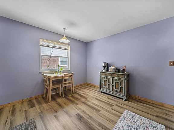 5th image of 26 Cherrington Rd