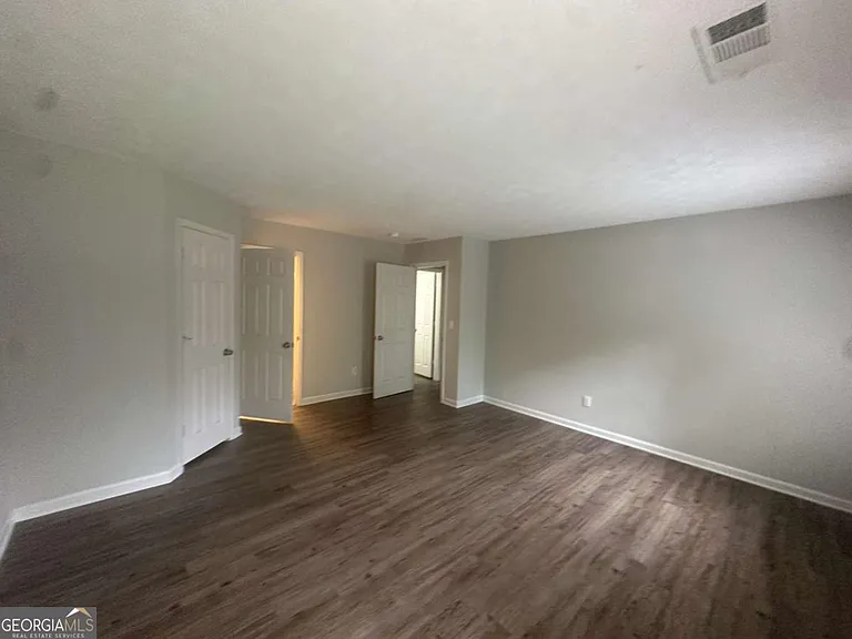 40 Lake Ct — Photo 15