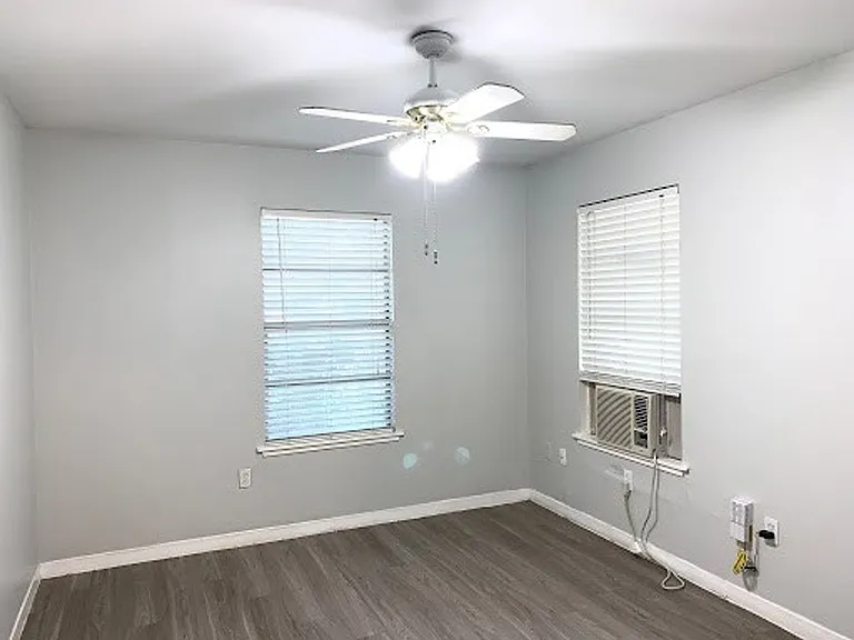 4708 Red River St — Photo 12
