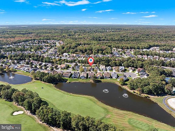 2nd image of 18 Congressional Rd