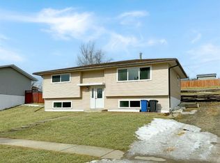 10250 S 97th Ave, Grande Cache, AB T0E 0Y0