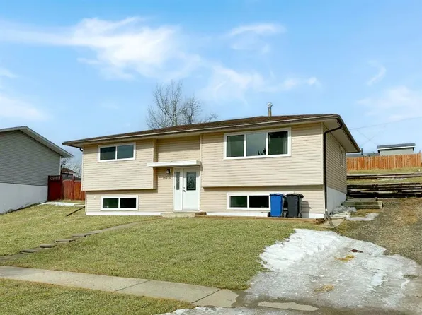 10250 S 97th Ave, Grande Cache, AB T0E 0Y0