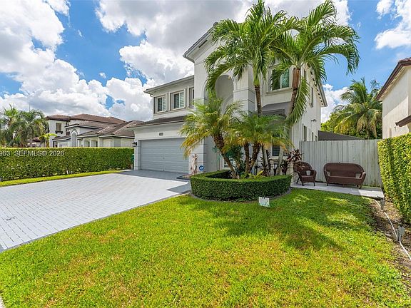 4th image of 15740 SW 141st St