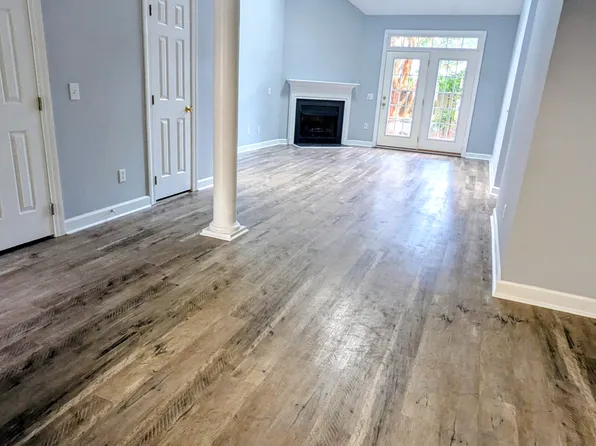 5006 Carleton Dr, Wilmington, NC