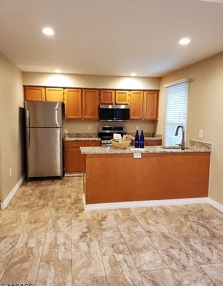330 Carnegie Ct — Photo 9