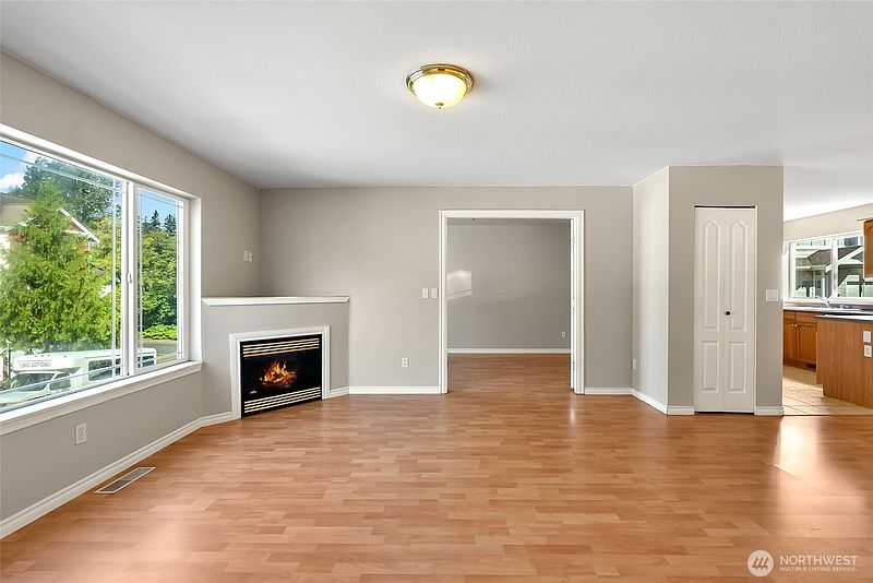 2nd image of 4244 Archer Drive