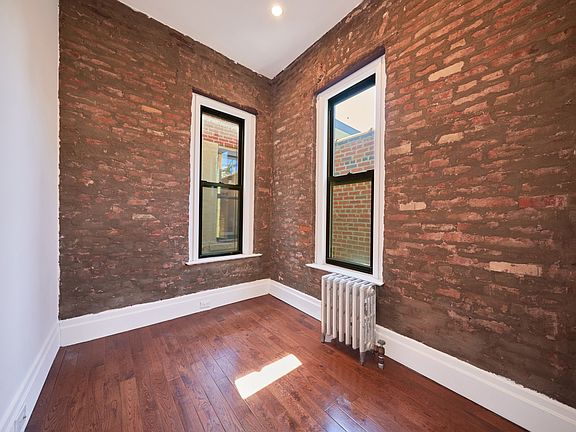 5th image of 142 Sullivan St APT 26