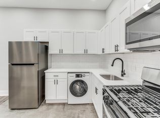 1516 Green St #1F, Philadelphia, PA 19130