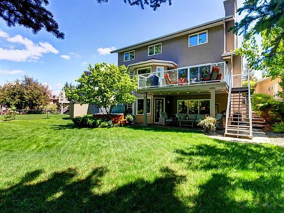 3rd image of 174 Mount Robson Close SE