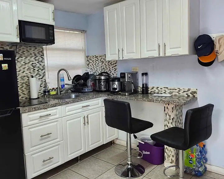 520 SW 11th Ave #1 — Photo 3