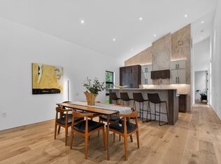 56 Seymour St, Concord, MA 01742
