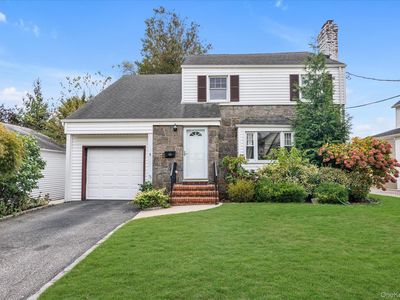 8 Sachem Street, East Rockaway, NY, 11518