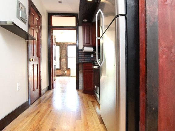 5th image of 275 Linden St #2B