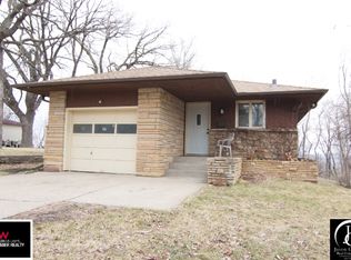904 Warner Ave, South Saint Paul, MN 55075