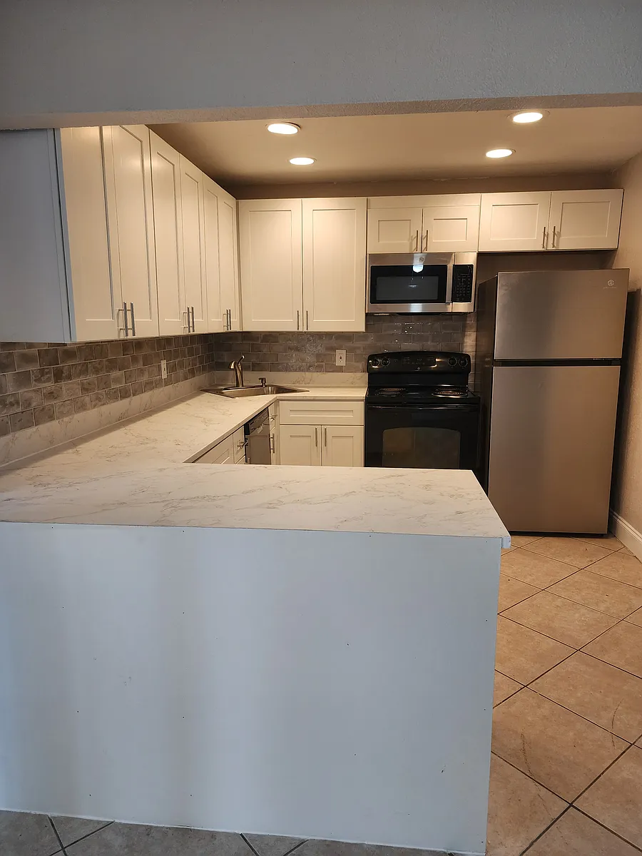 Building Photo - 2631 NW 60th Way